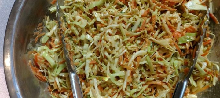 Crunchy Peanuty Cabbage Slaw