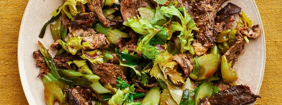 Black Pepper Beef and Celery Stir-Fry